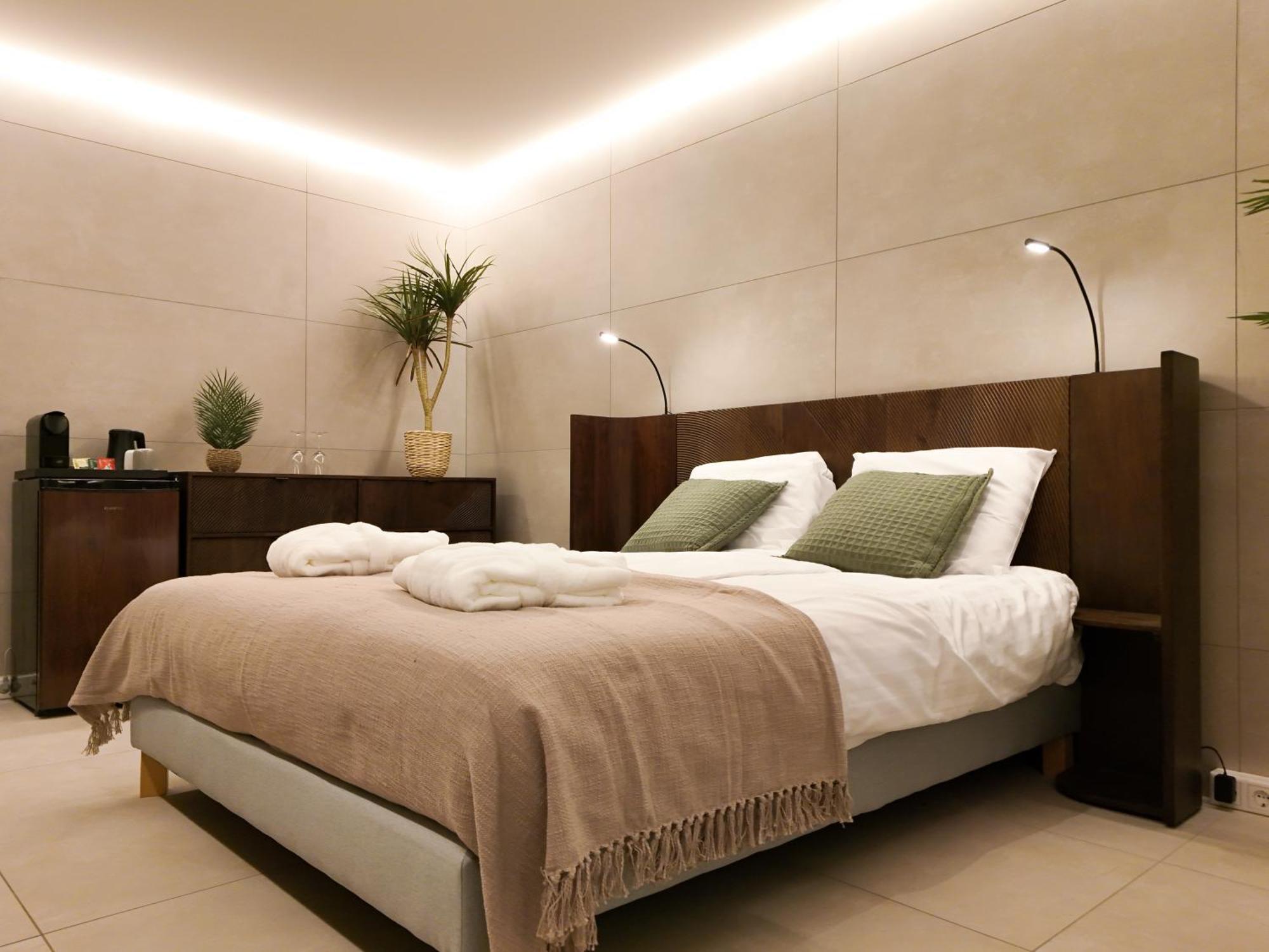 Hike & Bike Hotel Noordwolde  Eksteriør billede