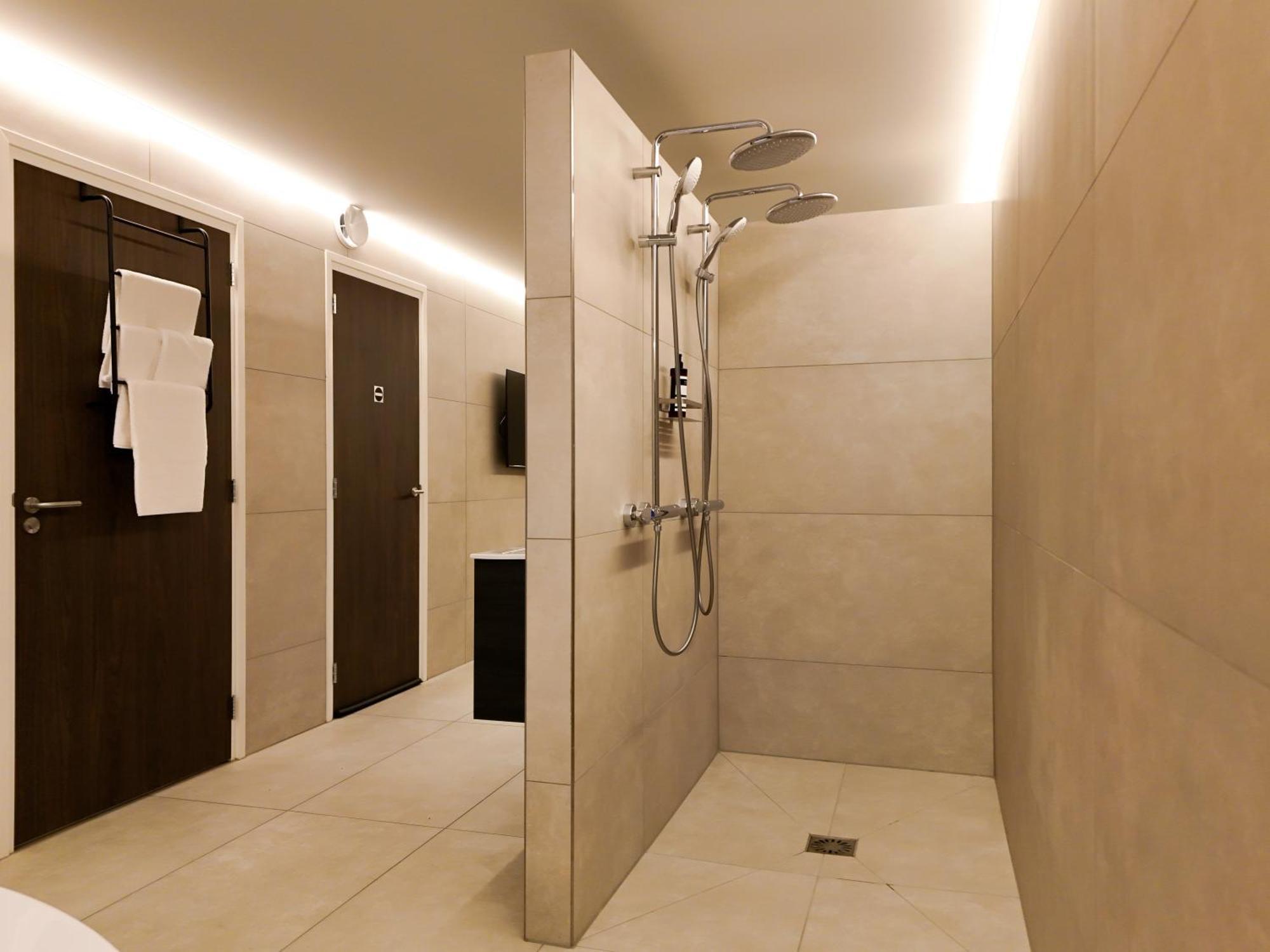 Hike & Bike Hotel Noordwolde  Eksteriør billede
